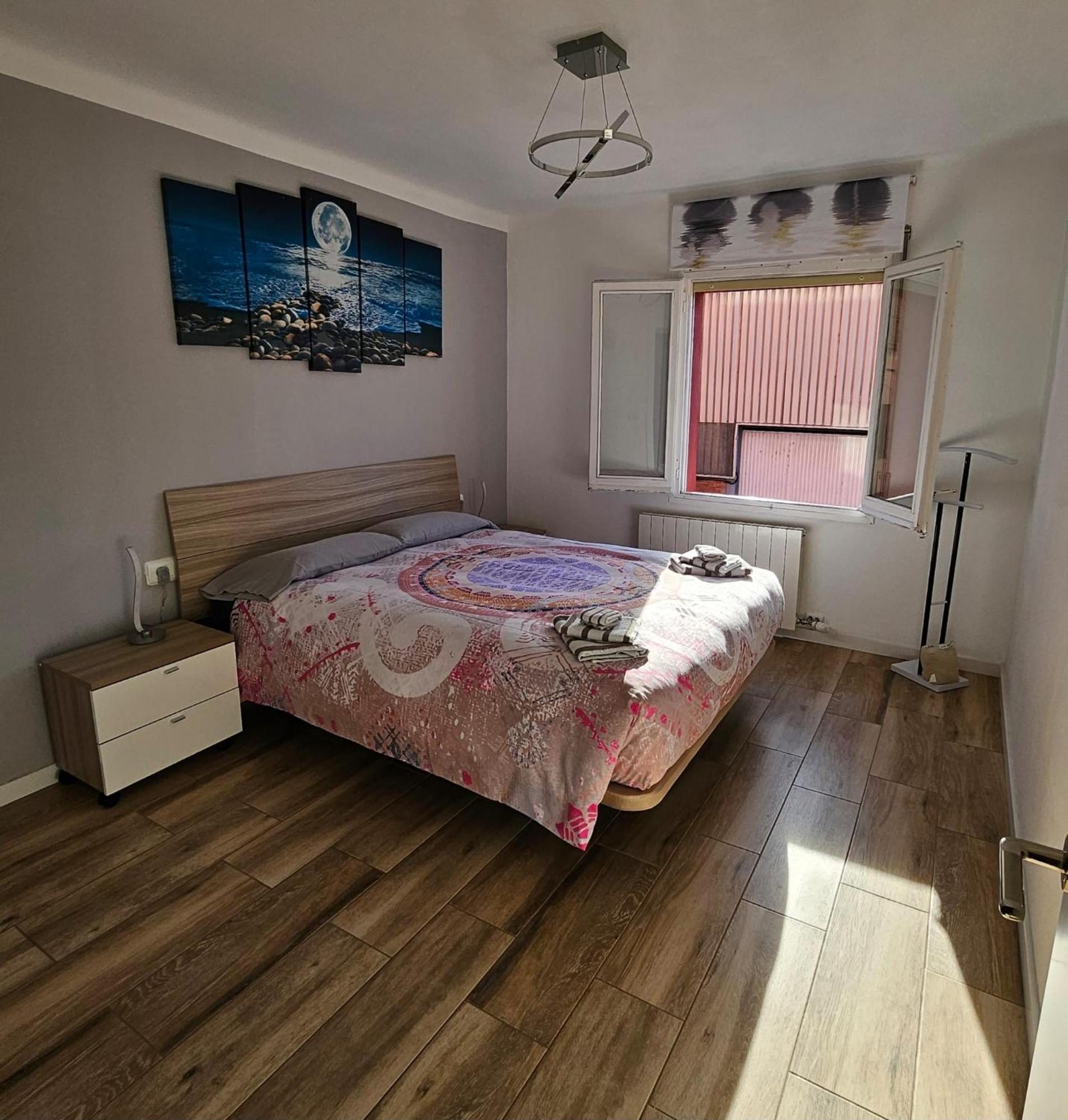 Apartamento Nuria Figueres  Exterior foto